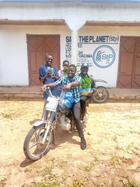 Save the Planet field photograph, Njombe, Tanzania